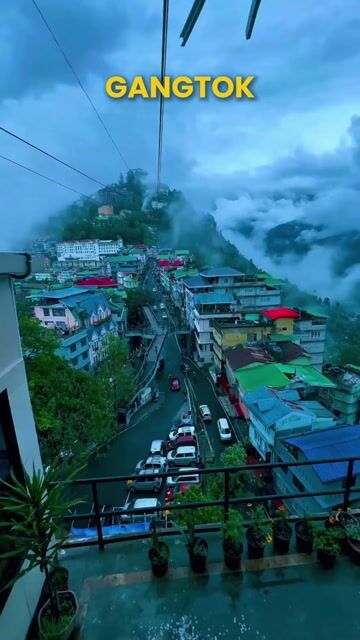 Gangtok Himalayan Monasteries & Kangchenjunga Tour with Kundan Bardewa | Tsomgo Lake & Rumtek