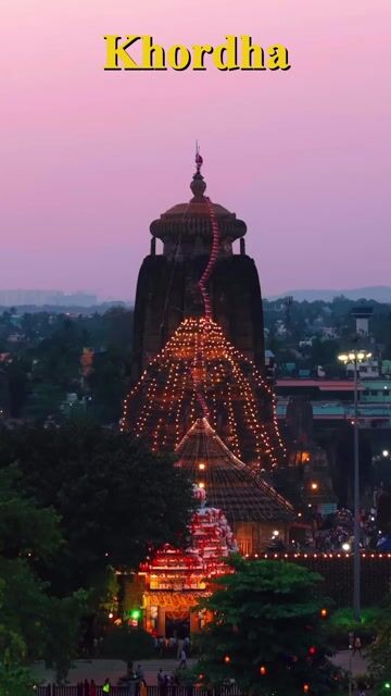 Khordha Tour Packages | Lingaraj Temple, Dhauli Peace Pagoda & Chilika Lake