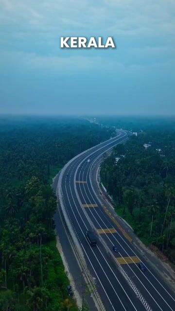 Kerala Tour Package | Munnar, Alleppey, Thekkady & Kerala Backwaters
