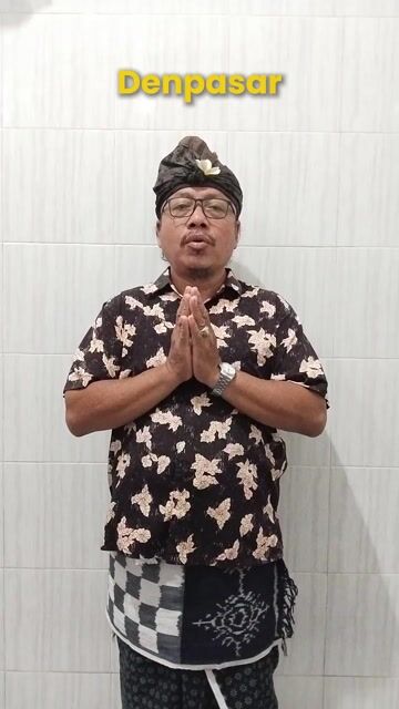 Denpasar Cultural & Heritage Tour with Wayan Kanta | Bali Temples & Traditional Markets