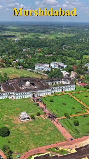 Murshidabad Tour Packages | Hazarduari Palace, Katra Mosque & Nawabi Heritage Tours