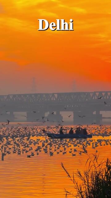 South West Delhi Tour Packages | Qutub Minar, India Gate, Lotus Temple & Delhi Sightseeing