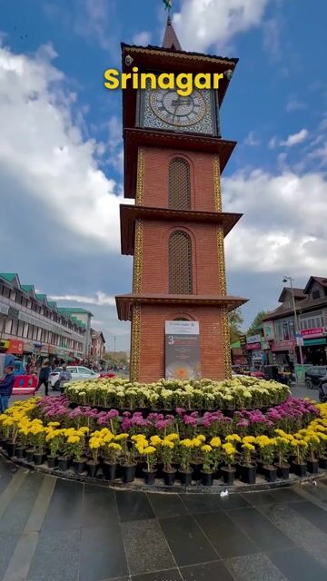 Srinagar Tour Packages | Dal Lake Shikara, Mughal Gardens & Kashmir Experience